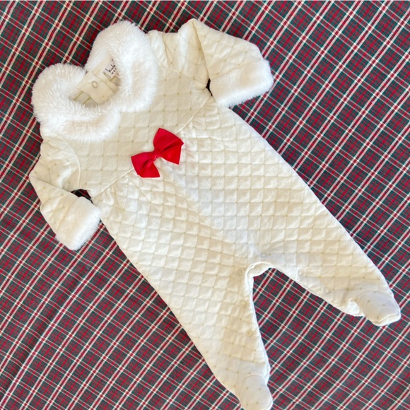 Nicole Miller 3-6 Mo Set of 2 Fancy Quilted Winter Holiday Sleepers with Bows - Picture 2 of 16